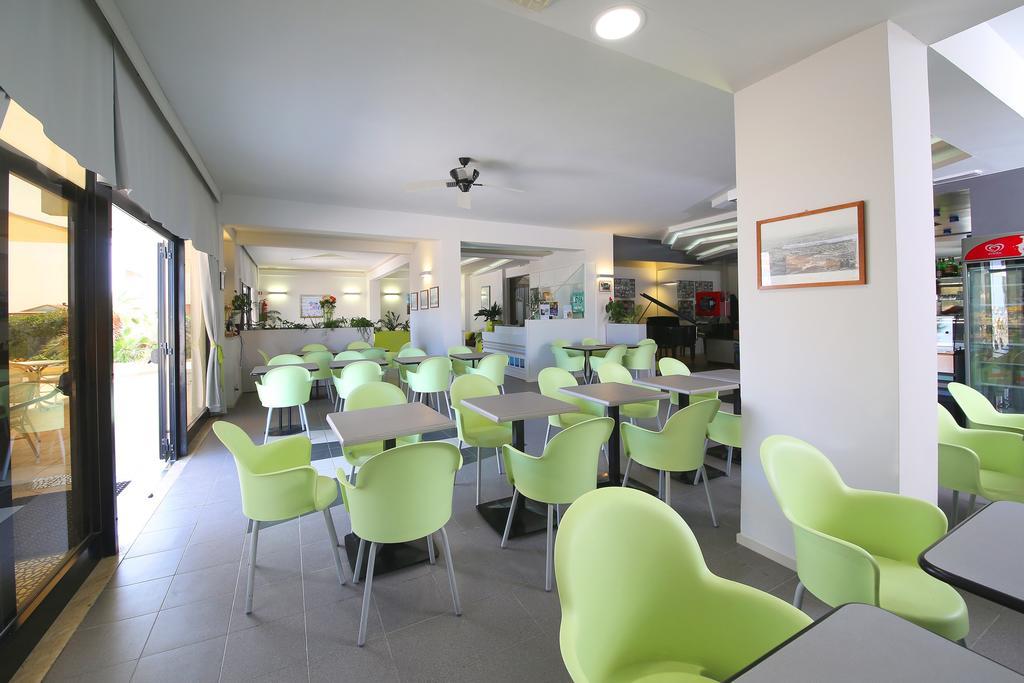 מארוטה Hotel Caravel מראה חיצוני תמונה