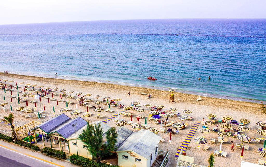 מארוטה Hotel Caravel מראה חיצוני תמונה